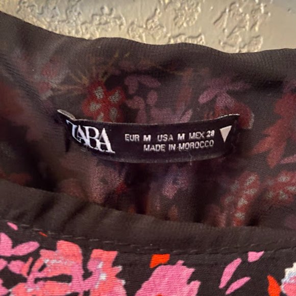 Zara Floral Dress - Picture 2 of 4